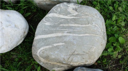Камень паутинник для альпийской горки, декоративных прудов и водопадов.