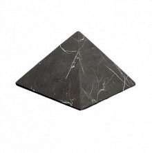 Sv59-00028 Пирамида из шунгита неполированная, размер основания 70-75мм, 200г