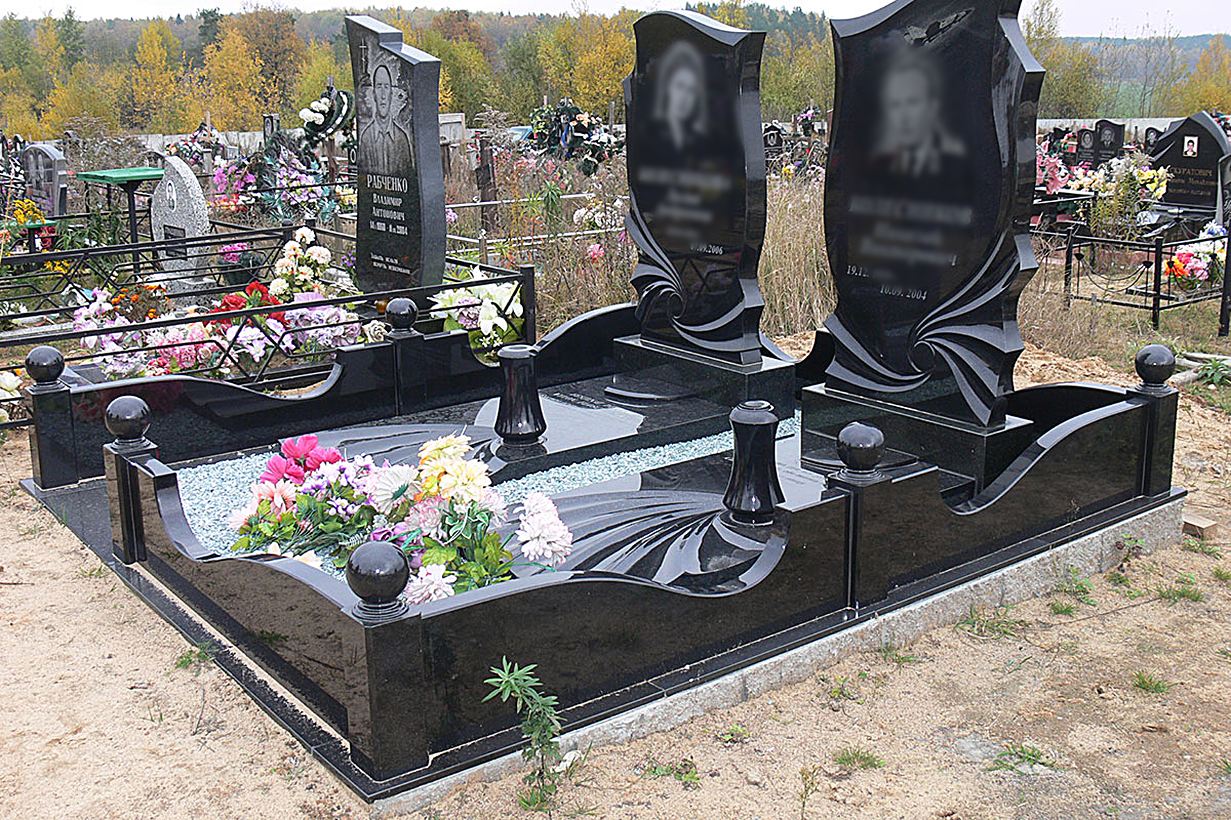 памятники на могилу в вологде фото