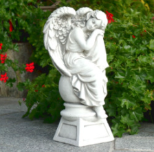 Скульптура "Ангел девушка на шаре"