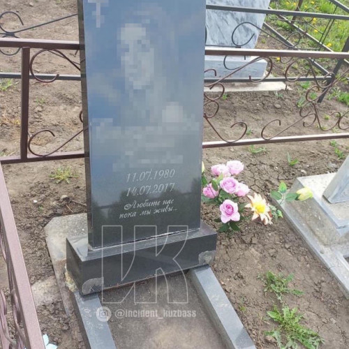 На кузбасском кладбище вандалы осквернили десять могил